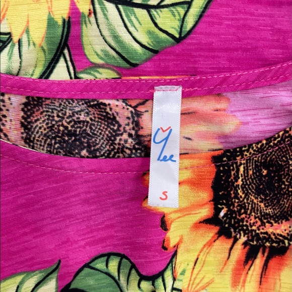 Pink Sunflower Dress 🌻💕 - Picture 2 of 3